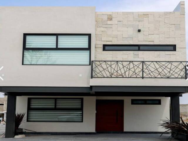 #GSCCNM2568 - Casa para Venta en Calimaya - MC